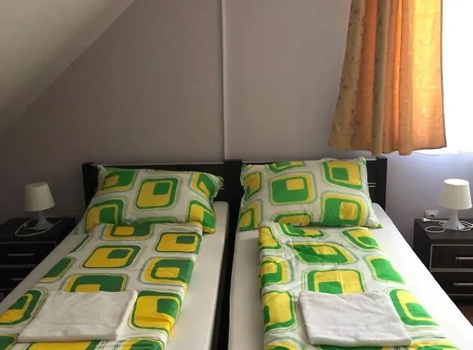 Kiscsere Vendeghaz Kallosemjen