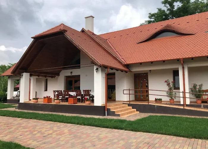 Kiscsere Vendeghaz Konukevi